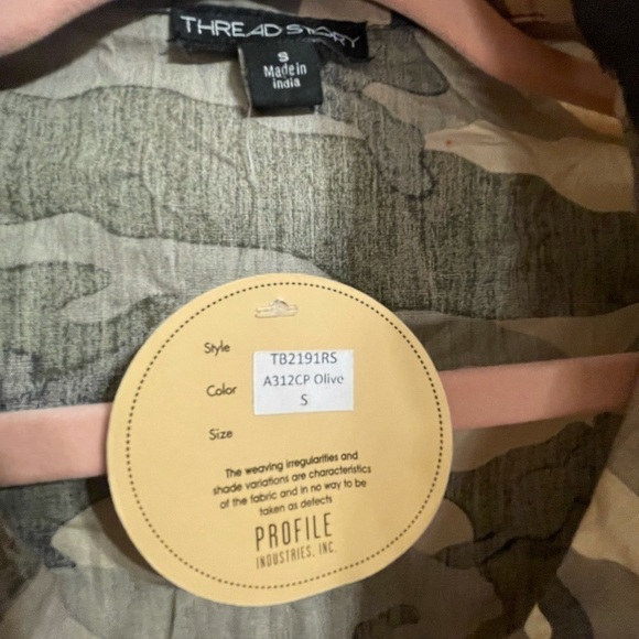 𝅺Thread Story Camoflauge Button Up TOP / BLOUSE NWT - Picture 14 of 14